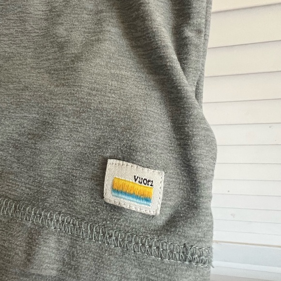 Vuori Strato Tech Tee Men Kashmir Heather - Picture 5 of 7